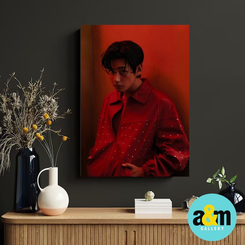 Poster Kayu KIM TAEHYUNG V BTS E L L E Edition I Hiasan Dinding Dekorasi Kamar I Poster Kayu K-POP Dekorasi Kamar - A&amp;M
