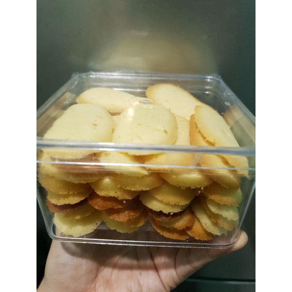 

Kue kering /Lidah kucing