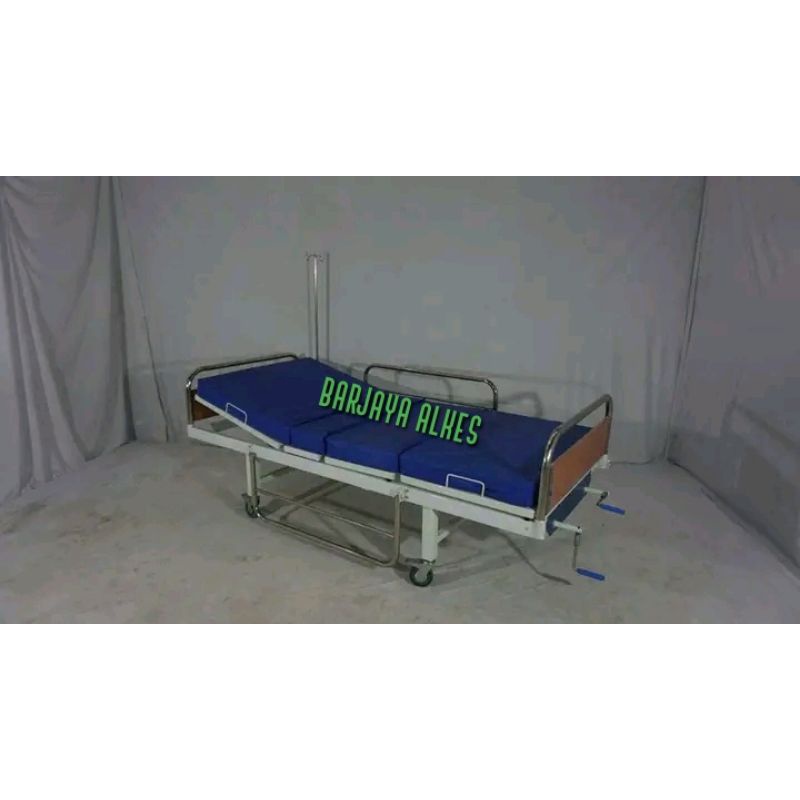 Bed Pasien 2 crank polywood