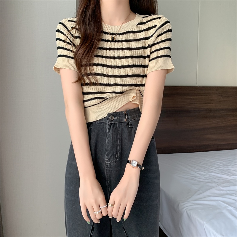 Korean style Kaos Rajut Knit Lengan Pendek Wanita Striped T-shirt