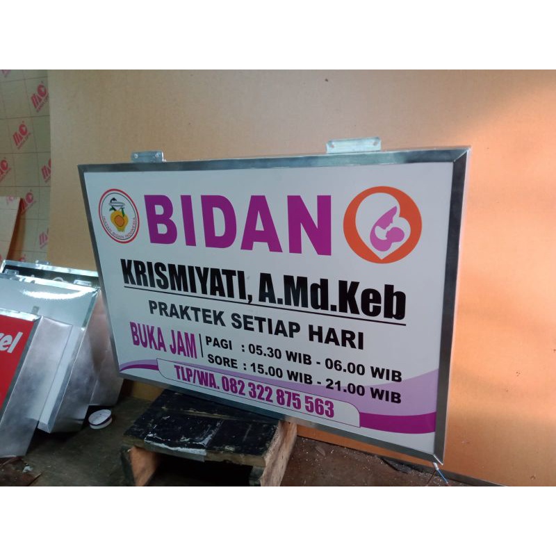 

NEON BOX 35X45CM AKRILIK TAMPILAN 2SISI