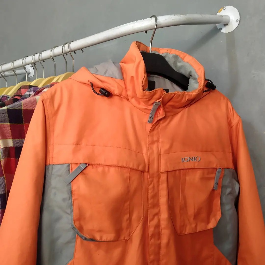 JAKET OUTDOOR IGNIO