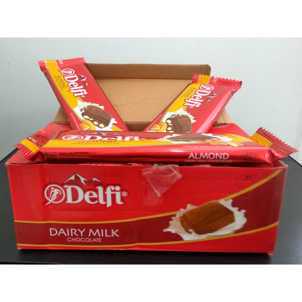 Delfi Almond Dairy Milk Chocolate 40g Sekotak isi 10 Pcs