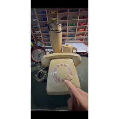Telephone putar jadul-vintage