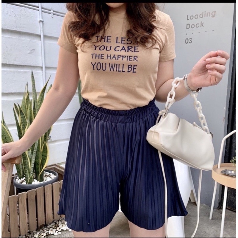 Celana Pendek Plisket Daily Hot Pants Plisket Lipatan Besar