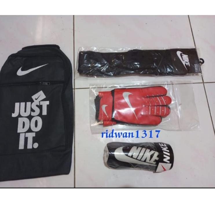 Produk Murah Kaos Kaki + Tas + Deker + Sarung Tangan kiper Anak Sepatu Bola dan Sepatu Futsal