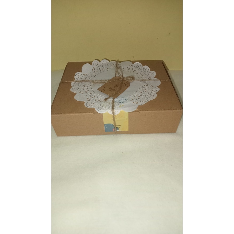 

[READY STOCK] Snack Box Coklat