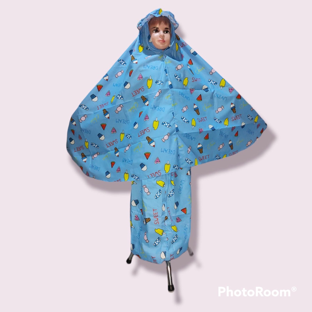 Mukena anak motif karakter Boba dan Hello kitty