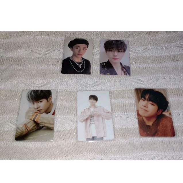 PC MURAH JAEMIN CHILLING, MARK UNIVERSE, HYUNSUK, YOSHI, JAEHYUK TREASURE: THE FIRST STEP TREASURE E