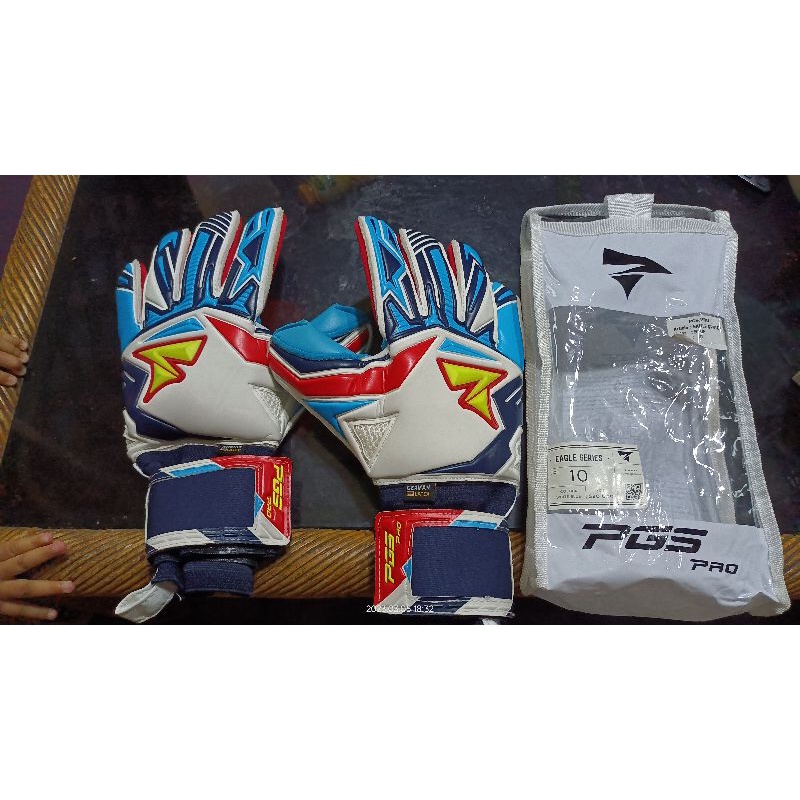 Sarung tangan Kiper PGS PRO Eagle 2022