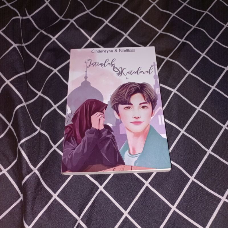 [SOLD] Novel Preloved ISTIQLAL & KATEDERAL (Cindereyna & Nielllxxx)