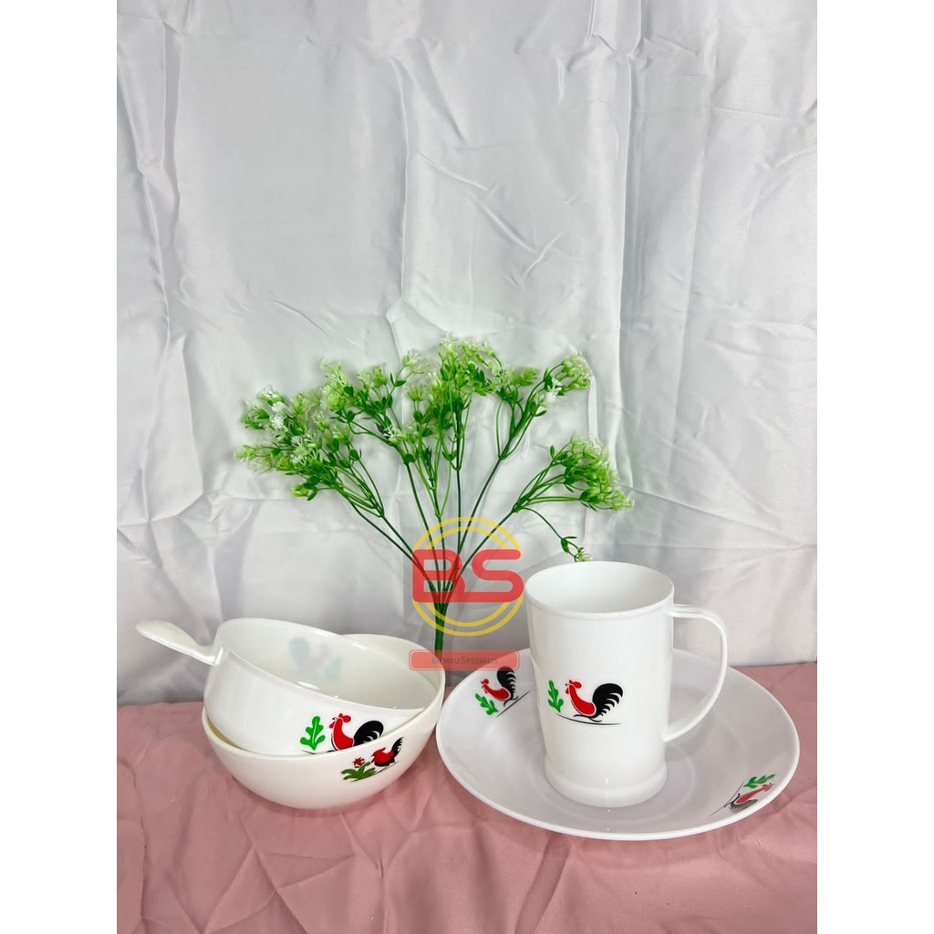 Paket Set Peralatan Makan Ayam / Mangkok / Gelas / Piring / Mangkok Gagang Ayam