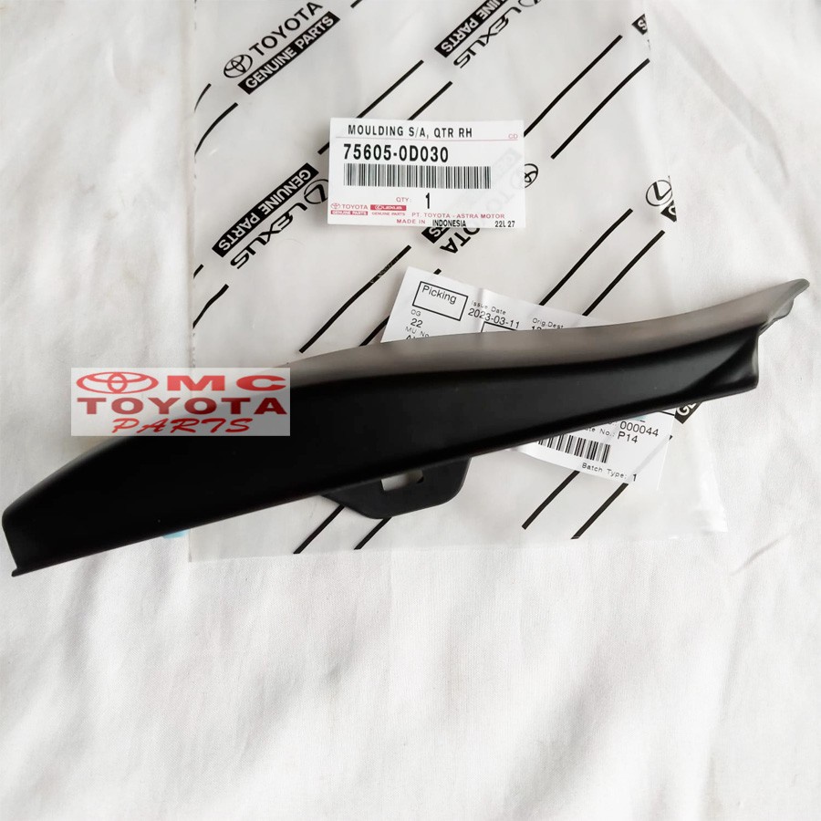 Cover Moulding Quarter Samping Pintu Kanan Toyota Sienta 75605-0D030