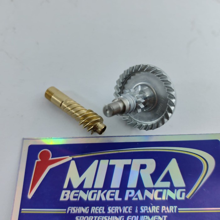 Gear set daiwa bg 2500 main gear pinion ORIGINAL