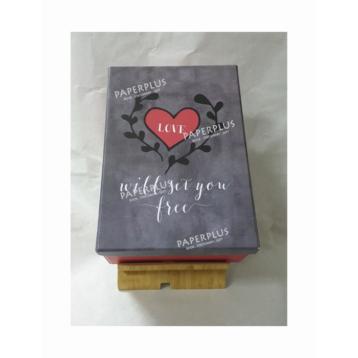 

Terlaris Kotak Kado/Kotak Hadiah/Gift Box Minimalis Tipe A_64