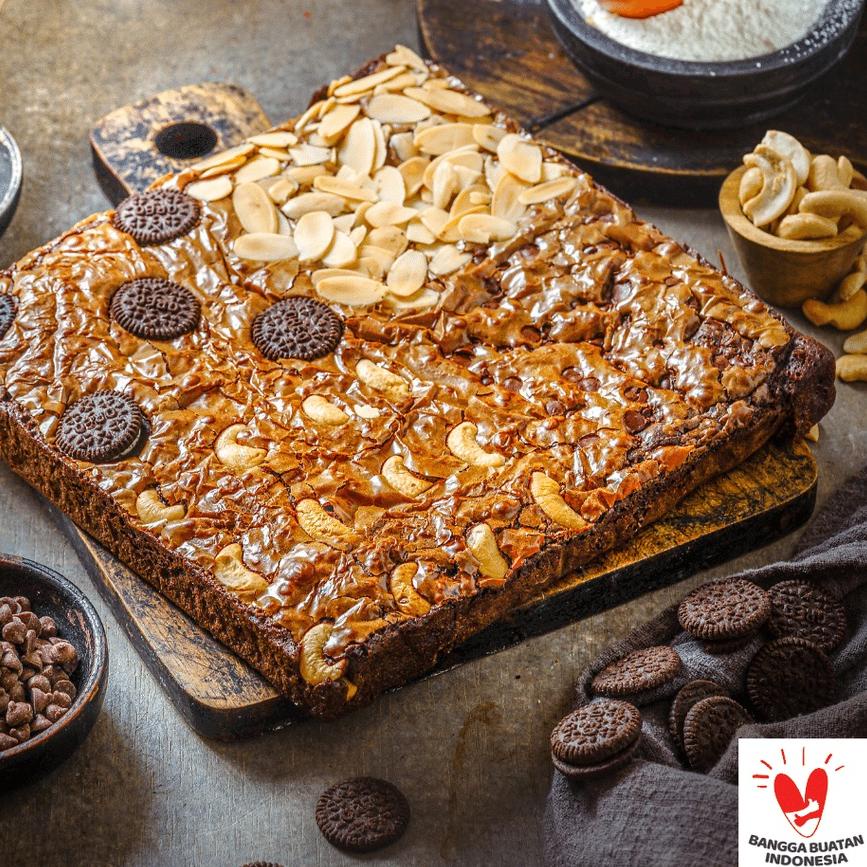 

✰ [READY] Brownies Fudgy Dark Chocolate Chan Patisserie | CHINESE NEW YEAR HAMPERS IMLEK 2023 ☇