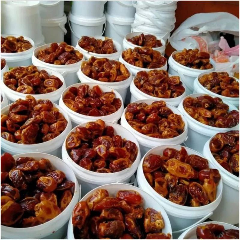 

kurma Al qasim