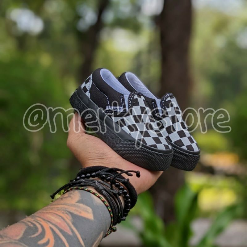 SEPATU SNEAKERS ANAK ANAK SLIPON CHECKERBOARD TERMURAH