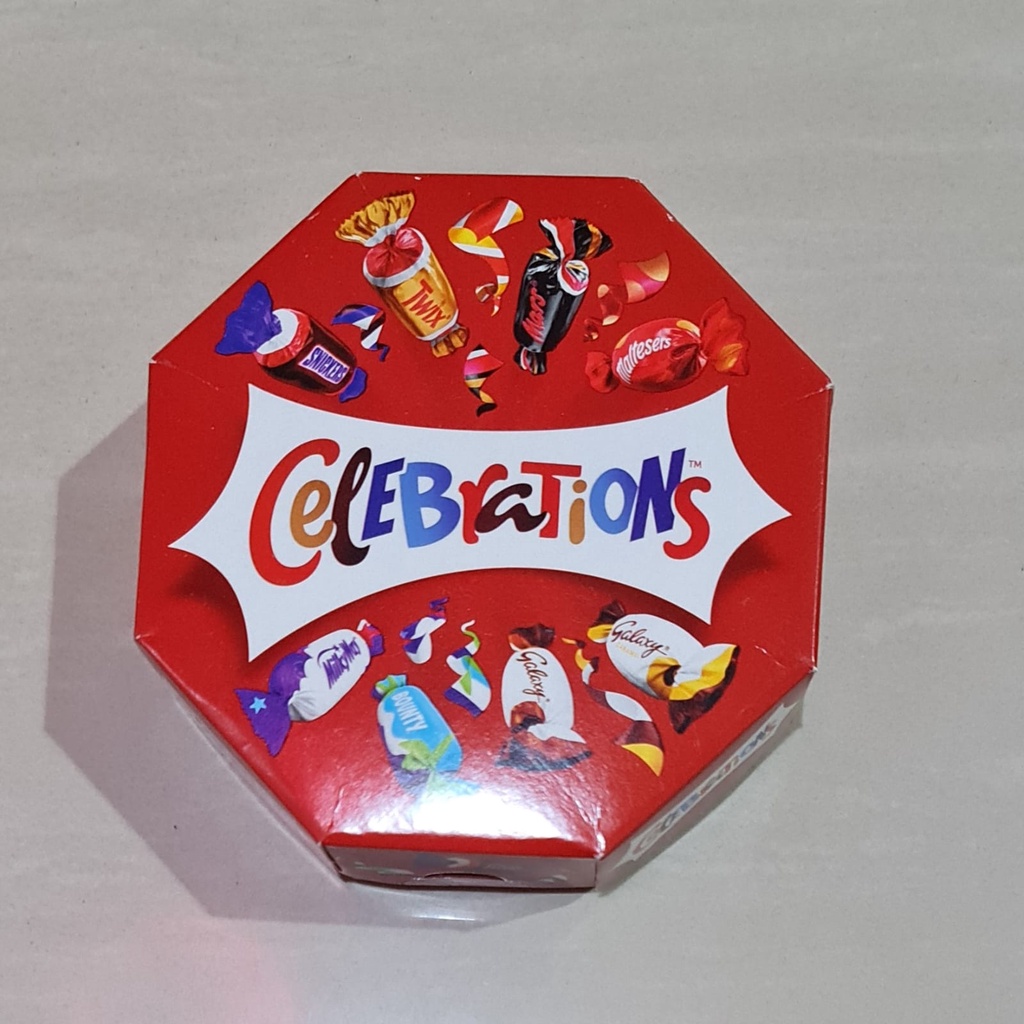 Mars Celebrations Mix of Milk Chocolate, Biskuit, &amp; Wafer 196 Gram