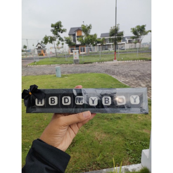 

Gift kotak 1x8