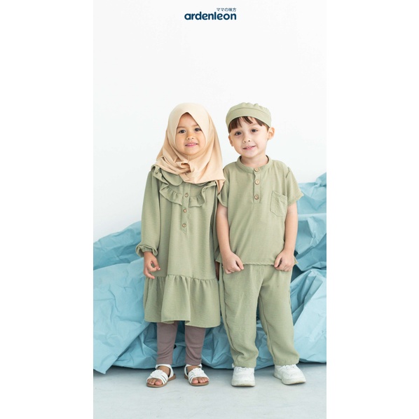 Ardenleon Koko Set 1-8 Tahun Setelan Koko + Peci Basic Crinkle Lebaran / Pakaian Muslim Raya Anak Laki Laki CBKS