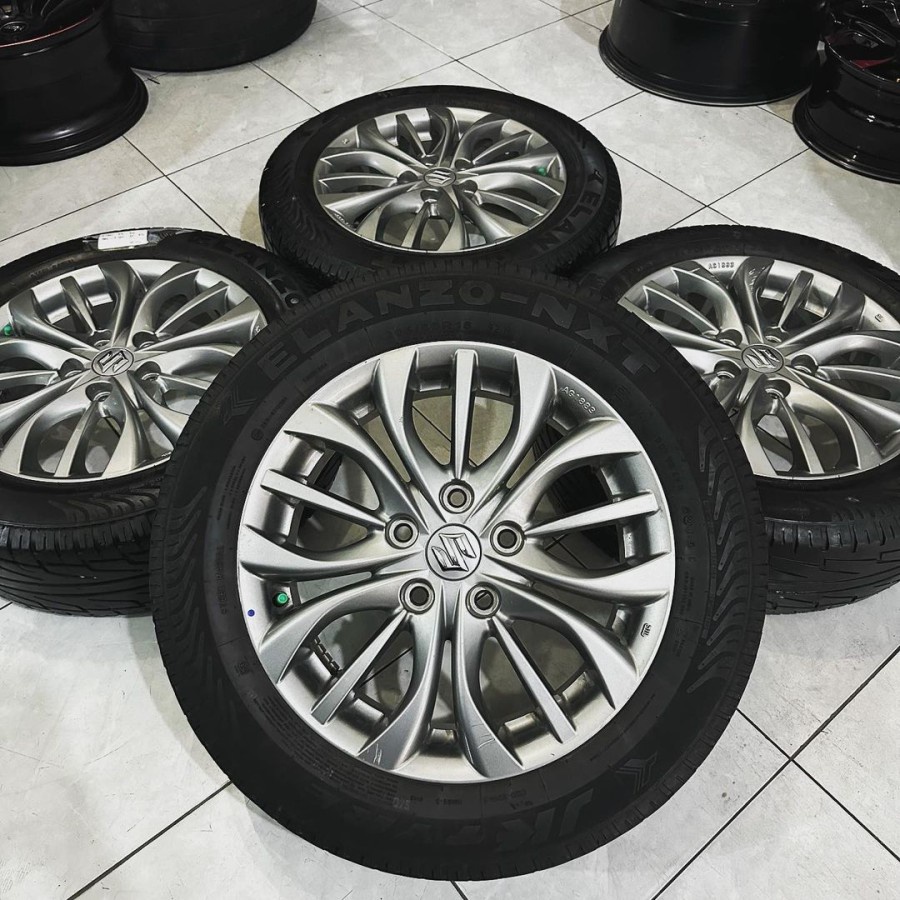 VELG BEKAS MOBIL OEM STANDART S-CROSS R16X6,5 LUBANG 5 PCD 5X114 + BAN 205 60 R16