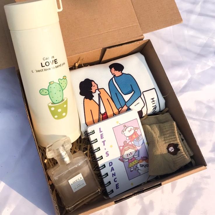 

➨ GIFT BOX TOTE BAG / KADO CEWEK / KADO PACAR / KADO WISUDA / HAMPERS TOTEBAG BOTOL MINUM HADIAH ☻