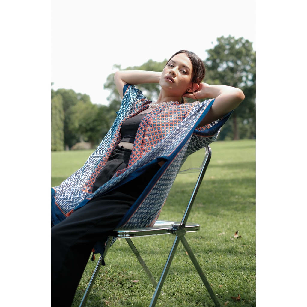 (DEFECT SALE) RATU - Kahiyang Blue Outer / Cardigan Batik