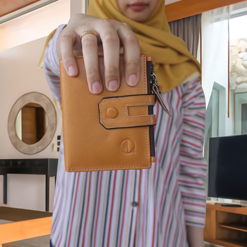 Dompet Kulit Sapi Asli Wanita dengan model minimalis D004