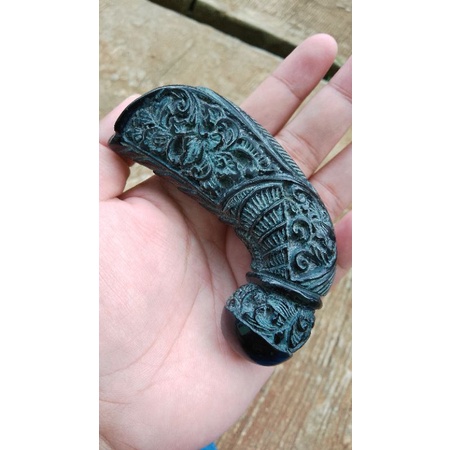 gagang keris dari tanduk