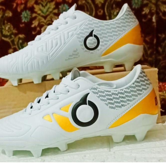 ✫ SEPATU BOLA ORTUS BBS JOGOSALA MURAH ✤
