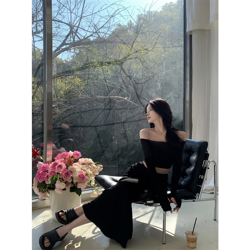 Red Spice Girls Leher Pendek Lengan Panjang Atasan Rajut + Bagian Tipis Seksi Tas Pinggang Tinggi Hip Rok Setelan Rok Musim Semi Wanita