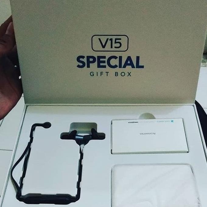 SPECIAL GIFT VIVO HEADSET BLUETOOTH / POWERBANK