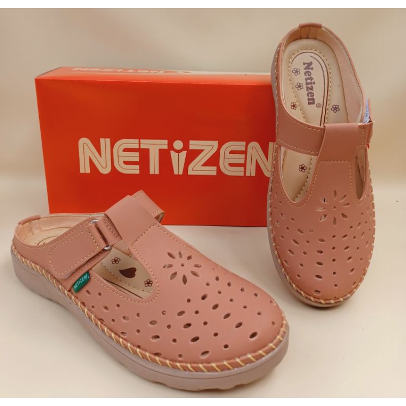 sepatu sandal wanita kickers bigsize Jumbo ukuran besar 41_45 . sl btg 09 netizen
