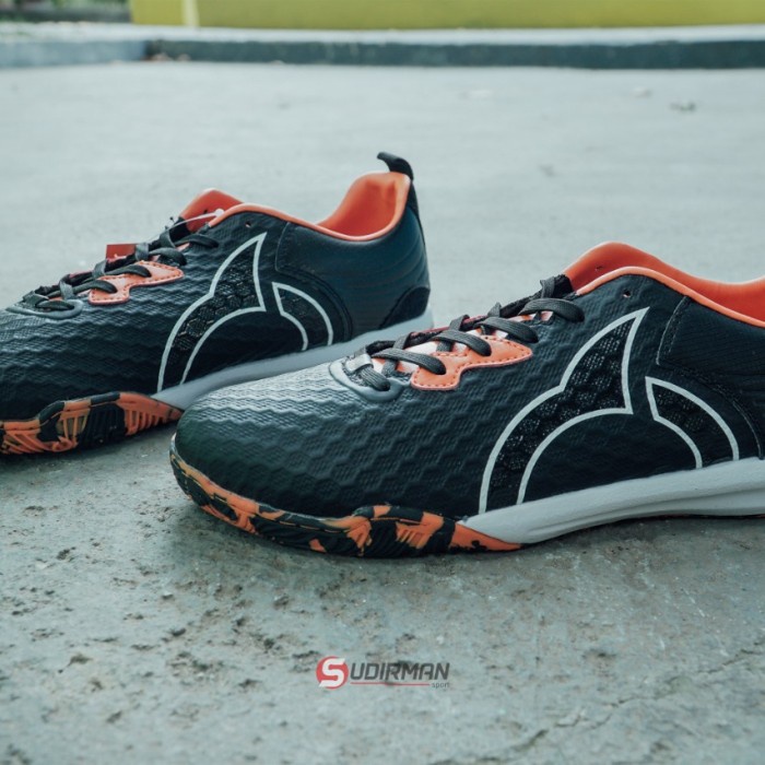 {MentariStore} sepatu futsal ortuseight jogosala venom black - Hitam Limited