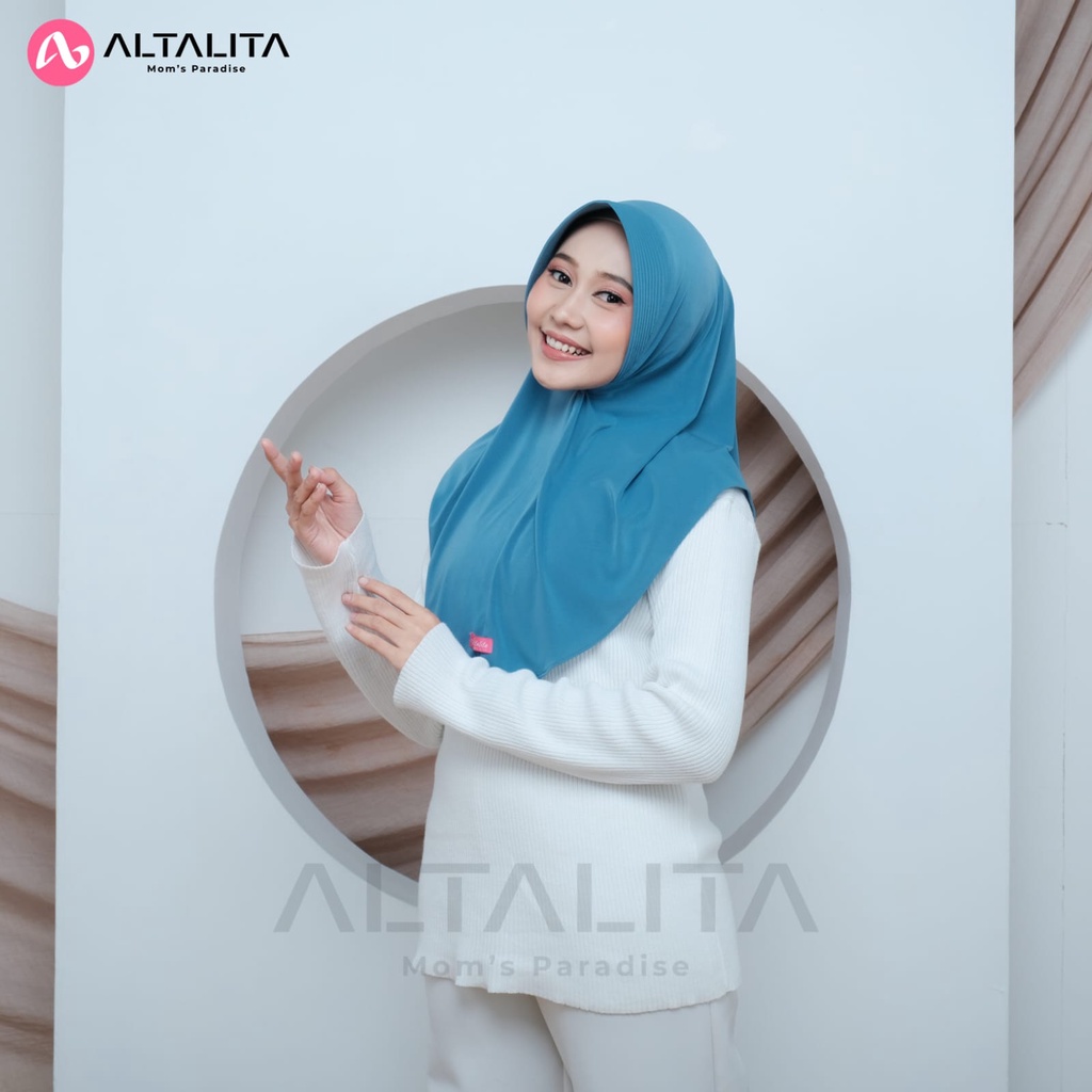 Altalita - Jilbab Instan Qaila Penguin Jersey Premium Hijab Bergo Hamidah Menutup Dada Kerudung Instant Ukuran M Cocok Untuk Sekolah Olahraga Volly Futsal Senam dan Sehari-Hari