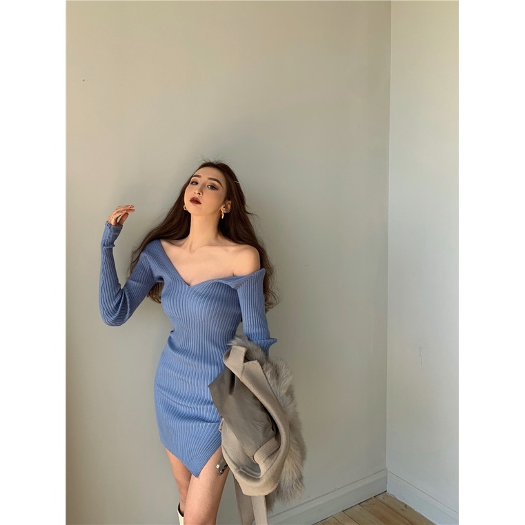 Red Pure Desir V-Leher One-Shoulder Ketat Elastis Rajutan Lengan Panjang Gaun Tas Rok Pinggul Belah Samping Pinggang rok Wanita Musim Semi