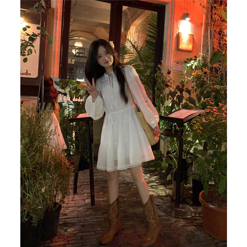 Red Kumikumi ceruk desain dasi berongga gaun wanita musim semi rok boneka lengan panjang putih rok pendek