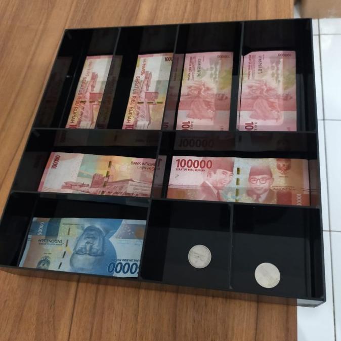 tempat uang kasir laci