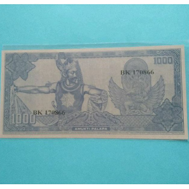 Uang Sukarno Bisa melengkung