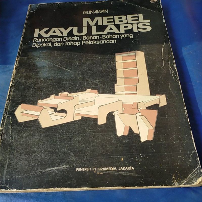 

buku membel kayu lapis