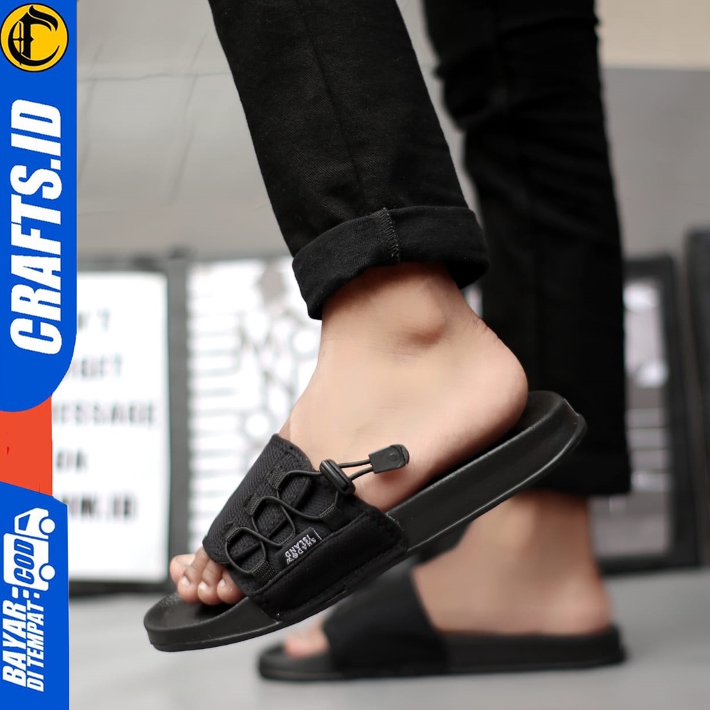 CRAFTS Sandal Slide Pria Sendal Pria Distro Kasual Terbaru