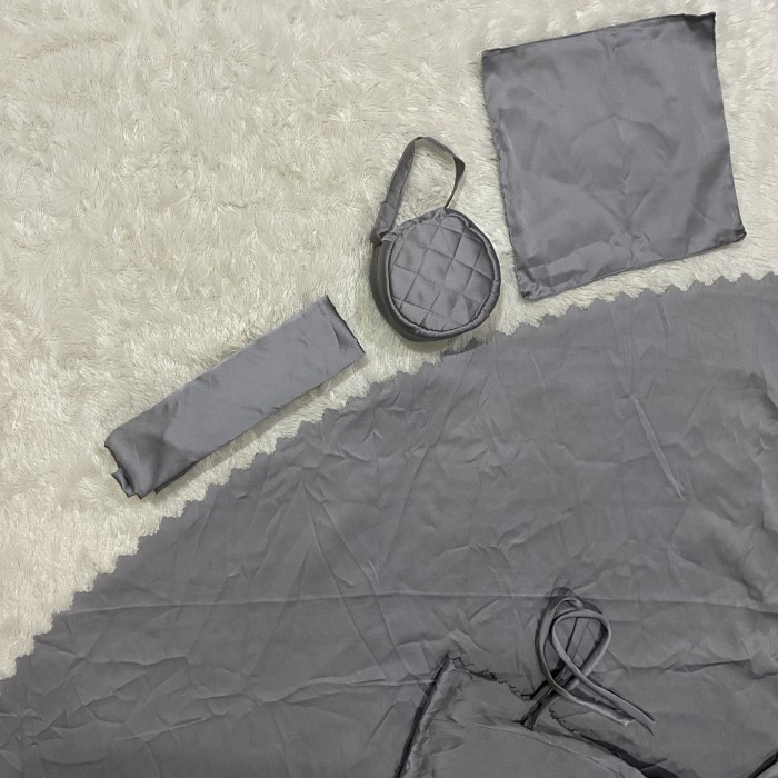 Mukena Silk Ringan Polos cantik best seller pouch mini travelling D1L4