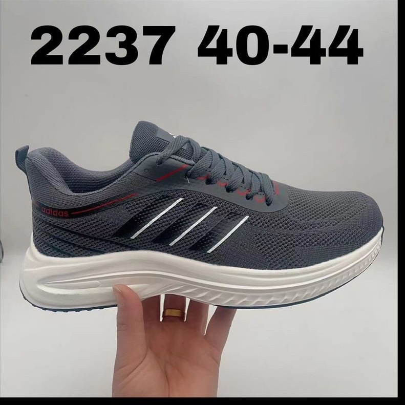 Sepatu Adidas abu garis 3 size 40-44