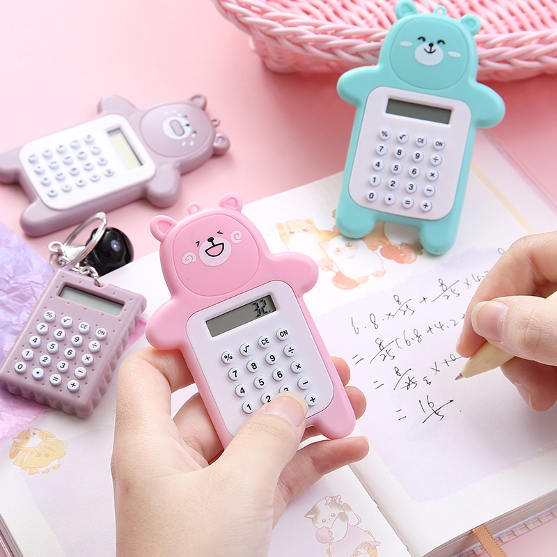 Market1688 Calculator Mini Portable Motif Bear Kalkulator Portable Mini Beruang Kalkulator Unik Kalkulator 8 Digit Mini Portable Kalkulator Beruang Tombol Karet Kalkulator Sekolah /Stationary Warna Warni