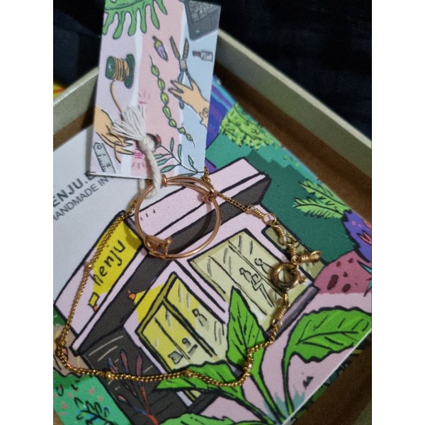 Gelang dan Cincin Huruf J