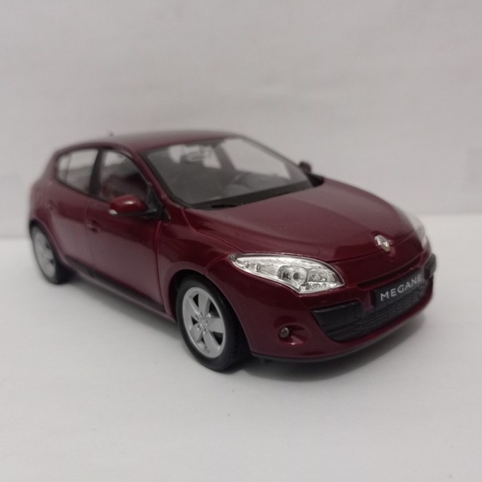 DIECAST MOBIL RENAULT MEGANE SPORT WELLY 1:24 MINIATUR MOBIL KOLEKSI