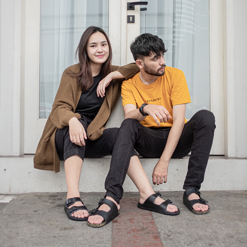 YUNO FULL BLACK |ManNeedMe x Monday| Sandal Casual Pria Outdoor ORI