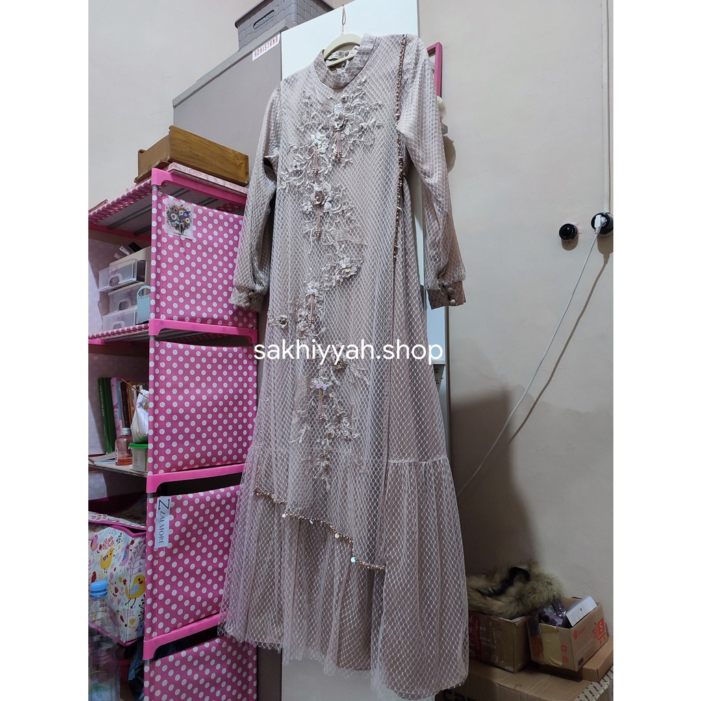 Exclusive Vieri Nude Embroidery by Sarsa Hajar (1 x Pakai) LD 100cm