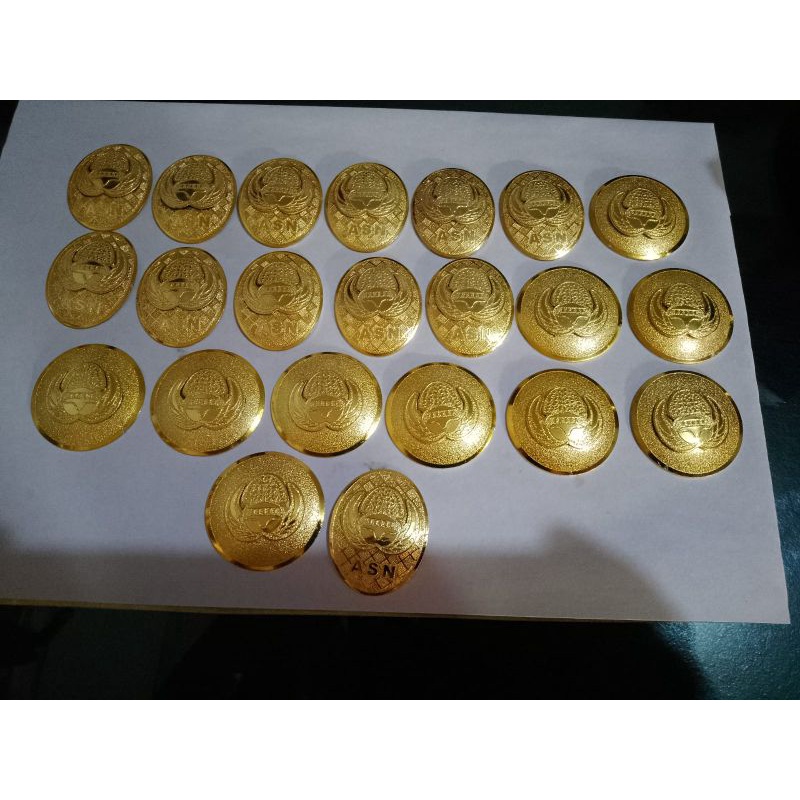 Pin logo kuningan stanlis custom